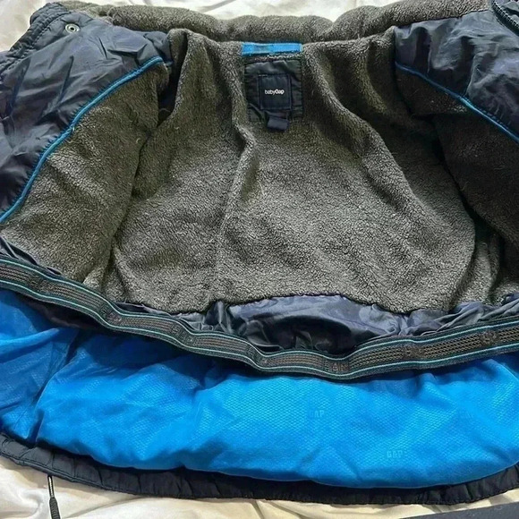 Baby Gap navy puffer coat size 18/24 months - Picture 4 of 7